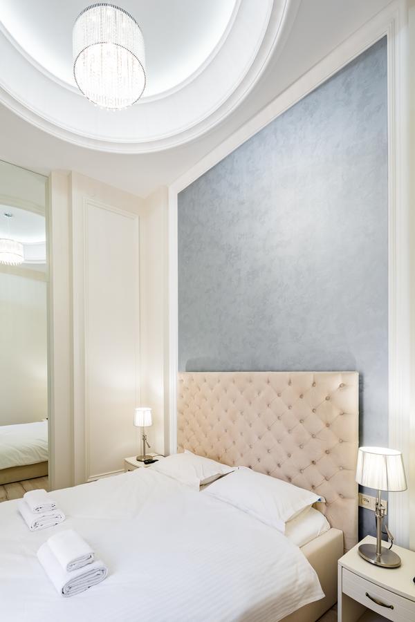 Leogrand Deluxe Apartments On Doroshenka 17 Lviv Dış mekan fotoğraf