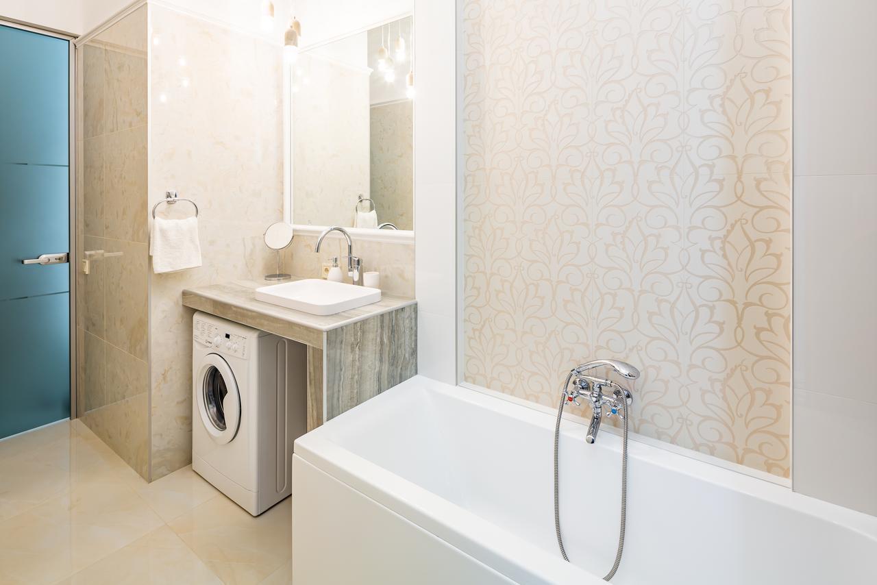 Leogrand Deluxe Apartments On Doroshenka 17 Lviv Dış mekan fotoğraf