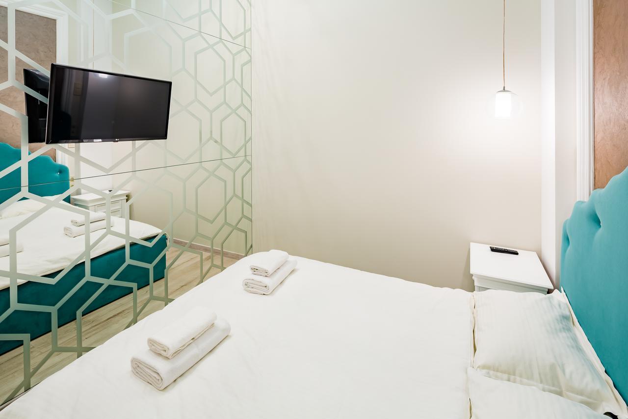 Leogrand Deluxe Apartments On Doroshenka 17 Lviv Dış mekan fotoğraf